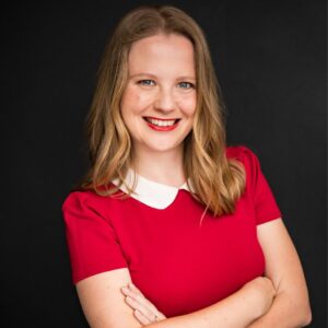 Ing. Nela Spokojená, MBA – učitelka, lektorka jógy a terapeutka